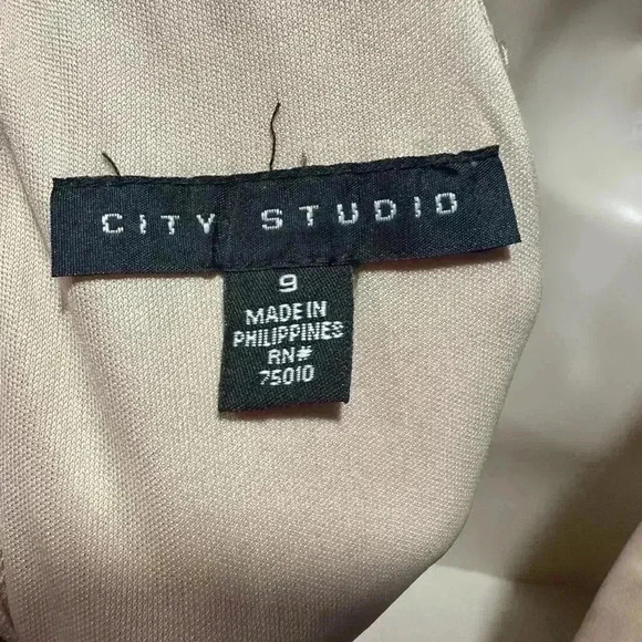 City Studio Womens Juniors Sleeveless Sequiened Lace Champagne Dress - Picture 12 of 14